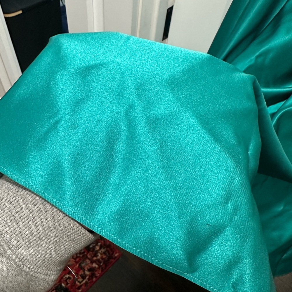 Vienna Prom Deep Aqua Sleeveless V-neck Plunge Gown - Picture 14 of 15
